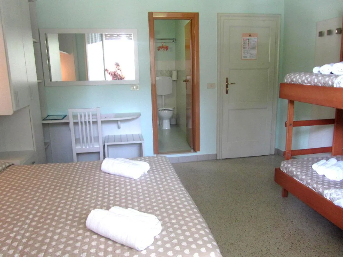 Hotel Al Cacciatore Di Sogni Milano Marittima 2*,